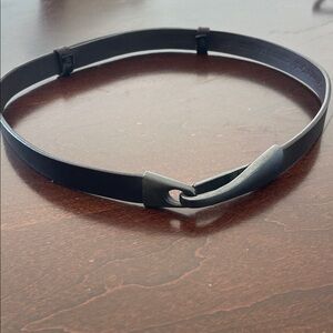Coldwater Creek Women’s Dark Brown Leather Belt with Gunmetal Colored Metal Hook